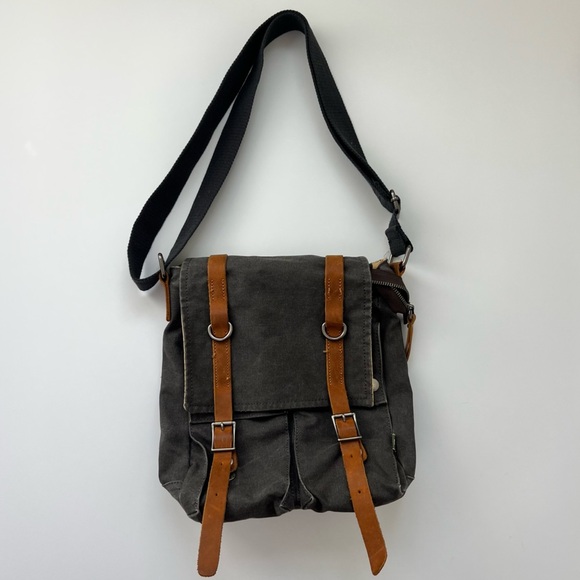 TSD‎ Brand Canvas & Leather Backpack Messenger Bag w/Metal Clasp Pockets - Picture 1 of 6